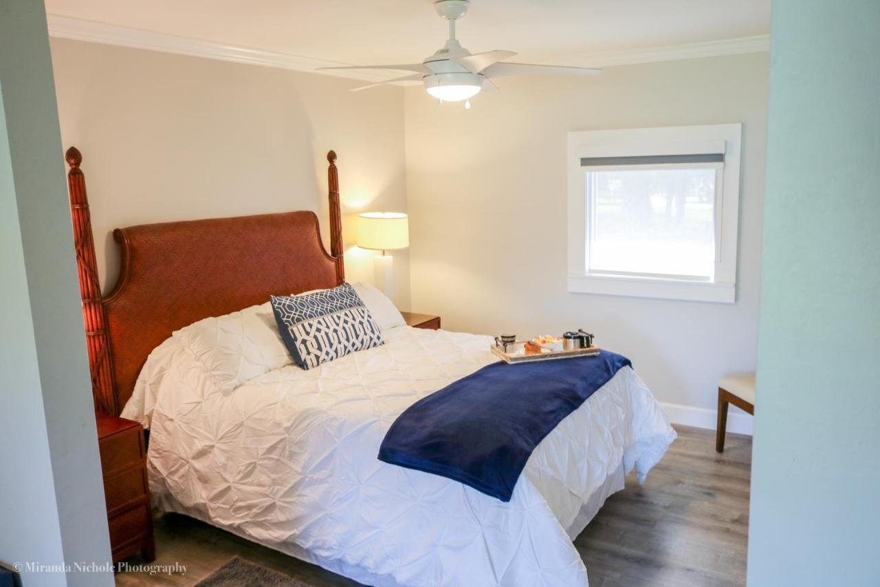 The Rivers Edge Motel LaBelle Extérieur photo