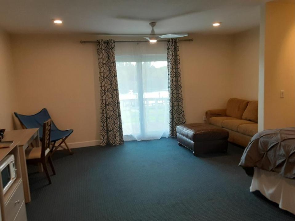 The Rivers Edge Motel LaBelle Extérieur photo